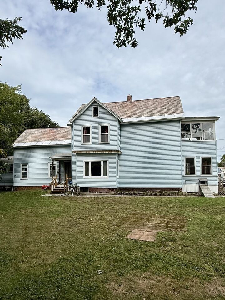 Property Photo:  2 Gunn St  MA 01344 