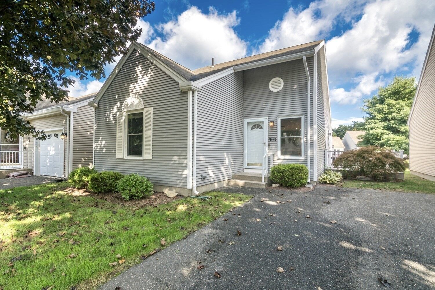 Property Photo:  303 Alvord Pl 303  MA 01075 