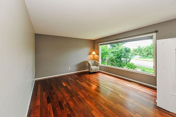 Property Photo:  5015 58 Street  AB T4V 2G7 