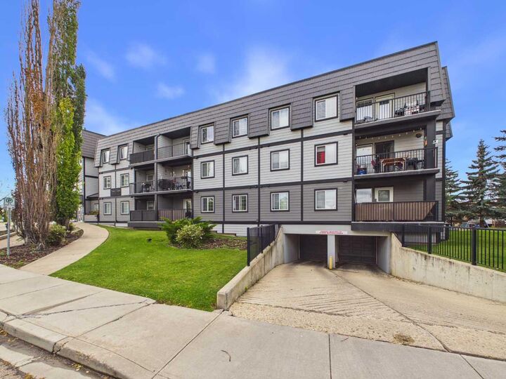 Property Photo:  3730 50 Avenue 112  AB T4N 3Y9 