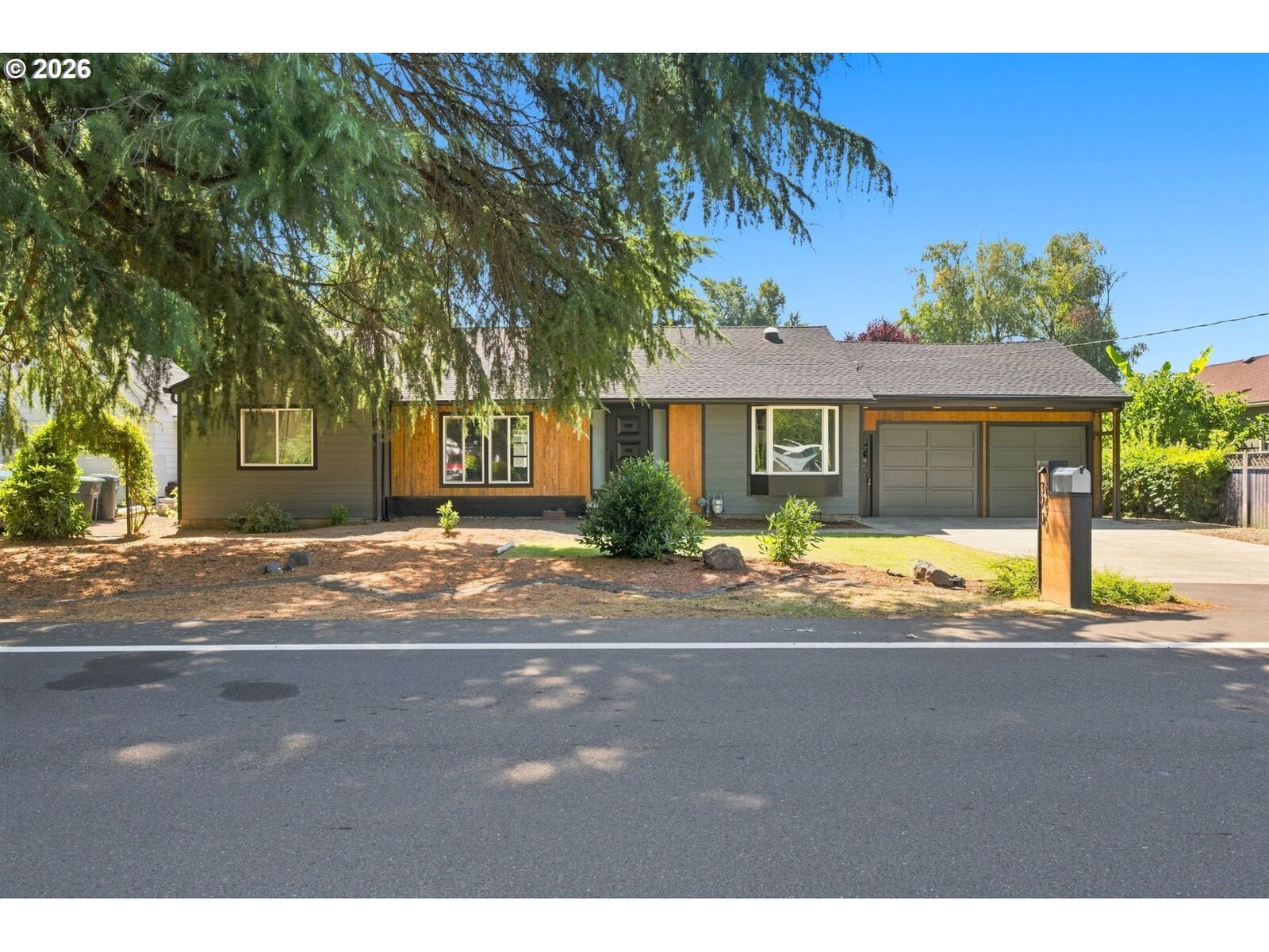 Property Photo: 390 Sunset N Ave OR 97303