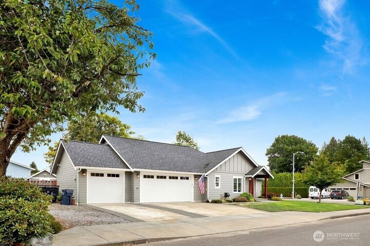 Property Photo:  1200 W Park Street  WA 98264 