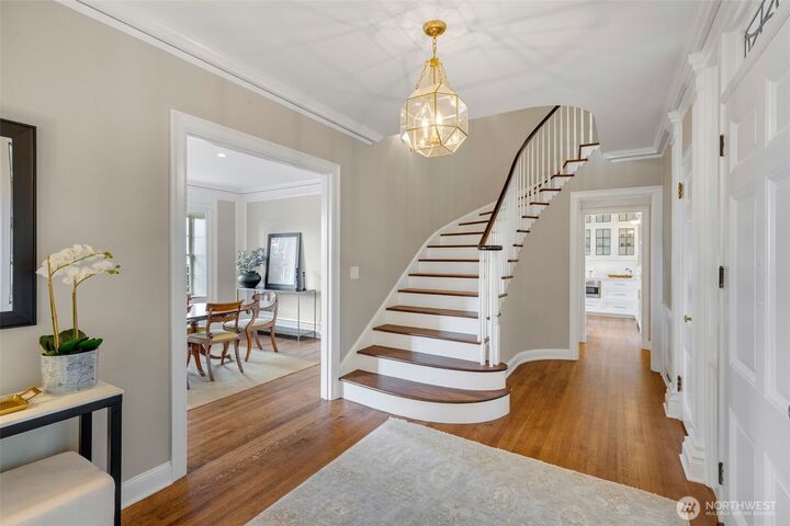 Property Photo: 700 McGilvra Boulevard E WA 98112