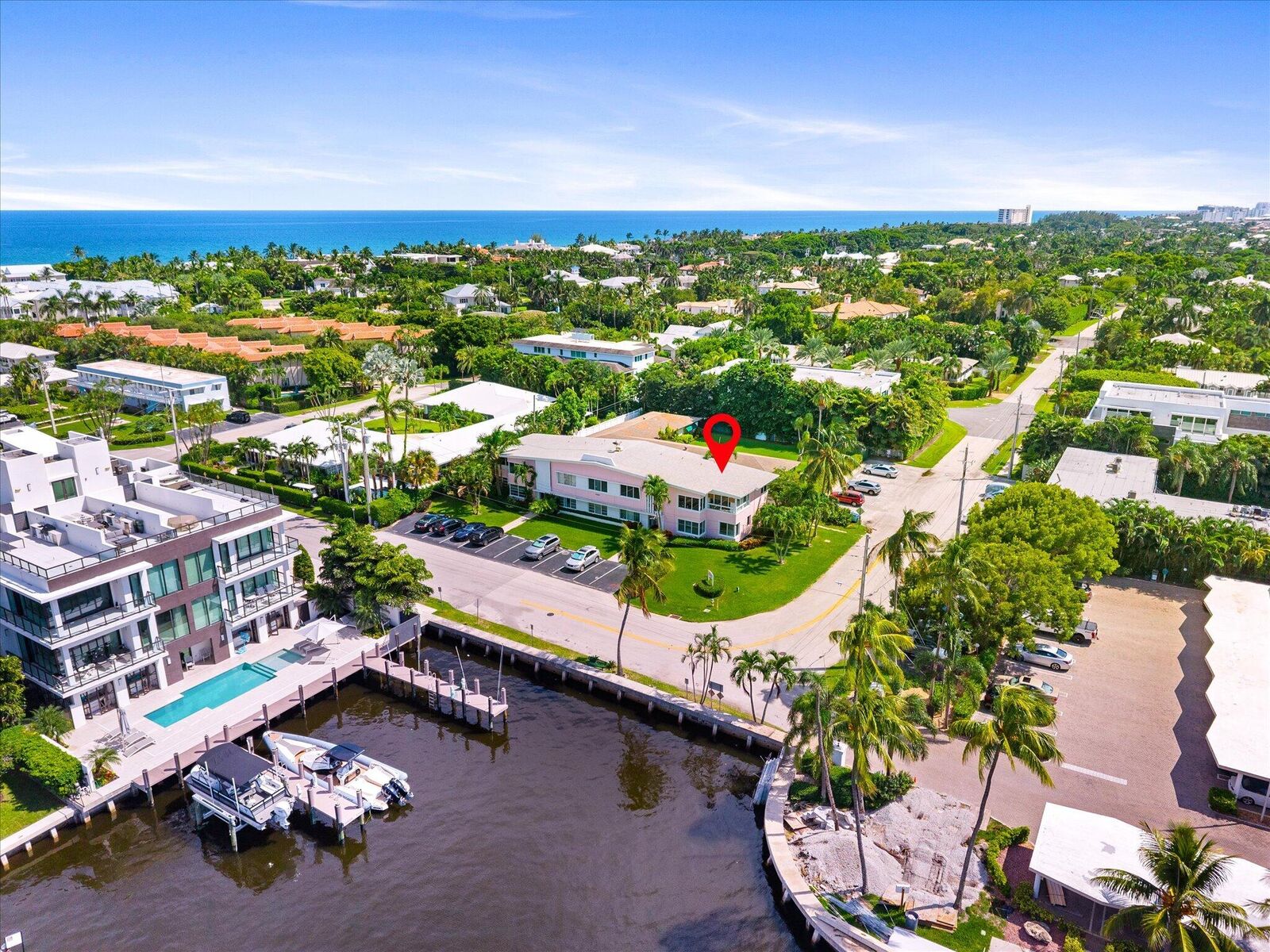 Property Photo:  990 Casuarina Road 4  FL 33483 