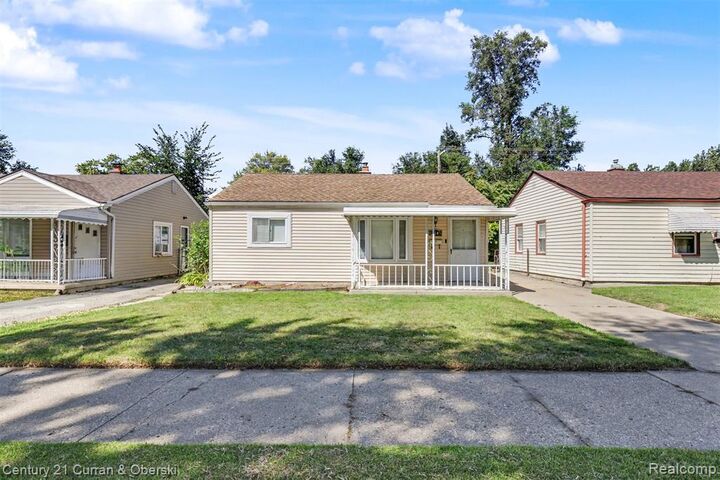 Property Photo:  19145 Wall Street  MI 48122 