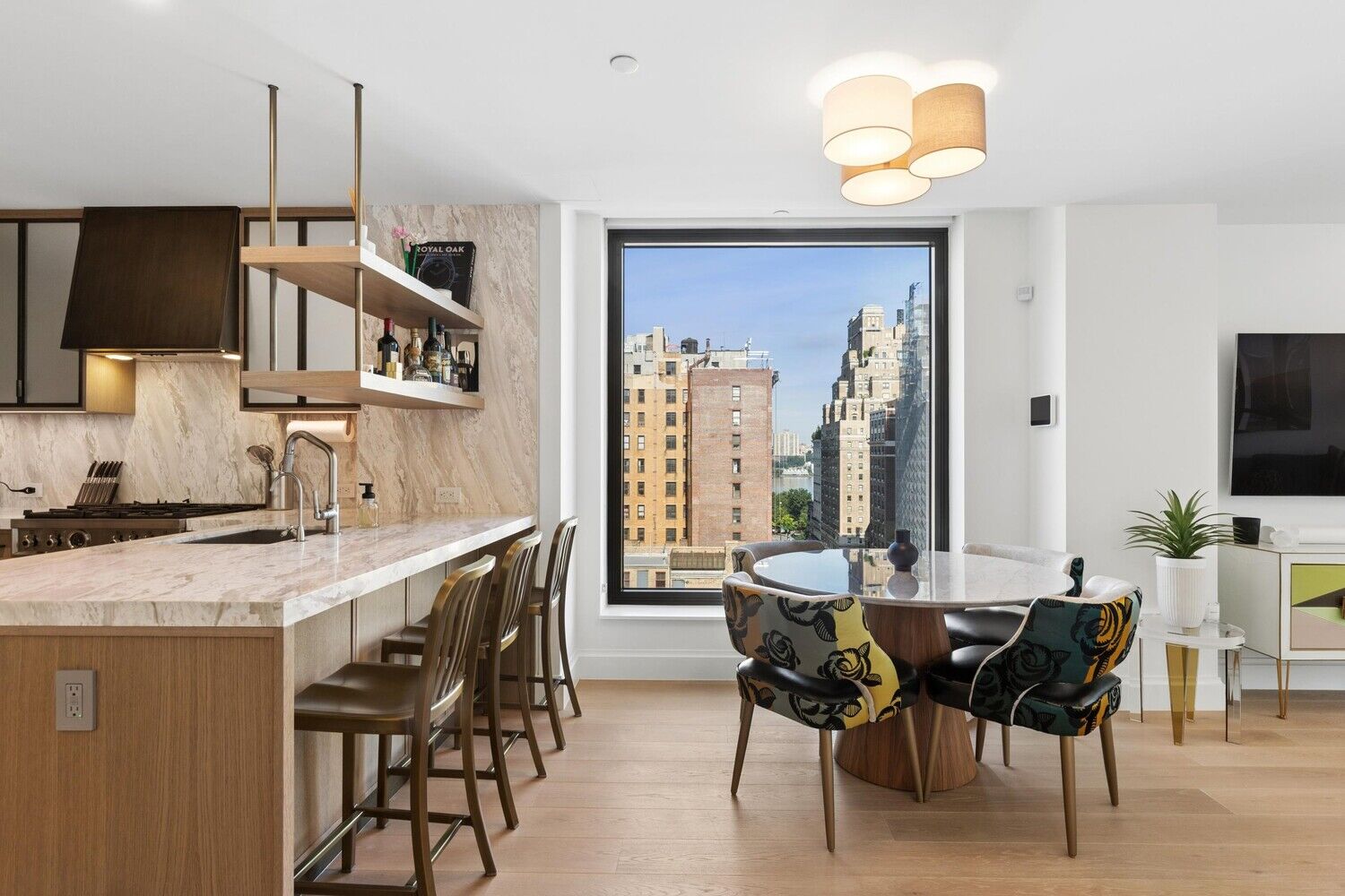 Property Photo:  214 W 72nd Street 12  NY 10023 