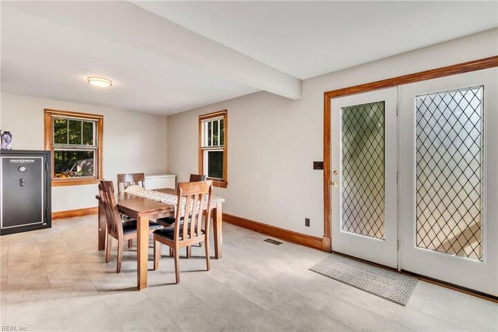 Property Photo:  330 Benson Rd  VA 22576 