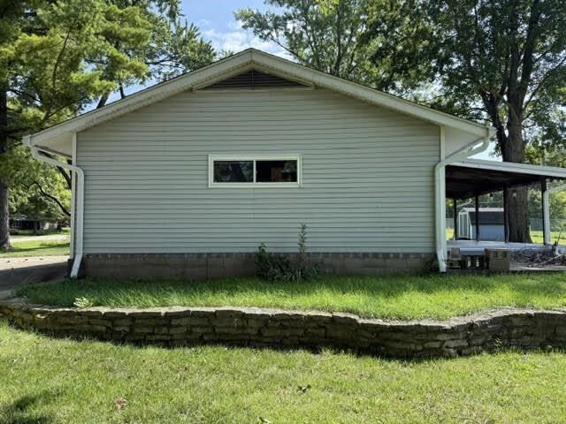 Property Photo:  1015 Fairacres Road  IN 47374 