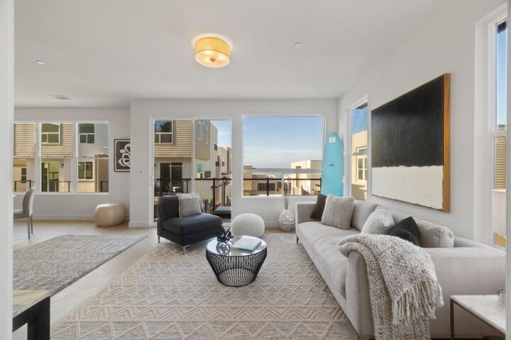 Property Photo:  827 Fassler Avenue  CA 94044 