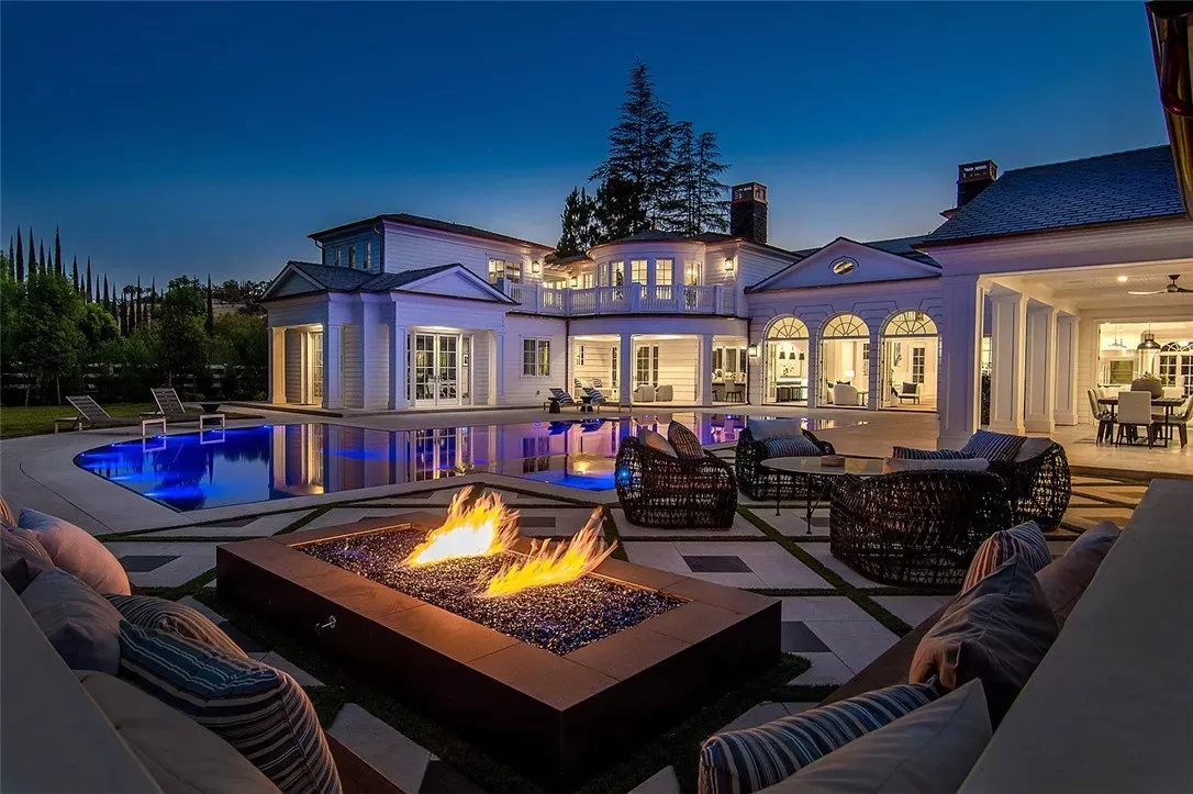 Property Photo:  5546 Jed Smith Road  CA 91302 