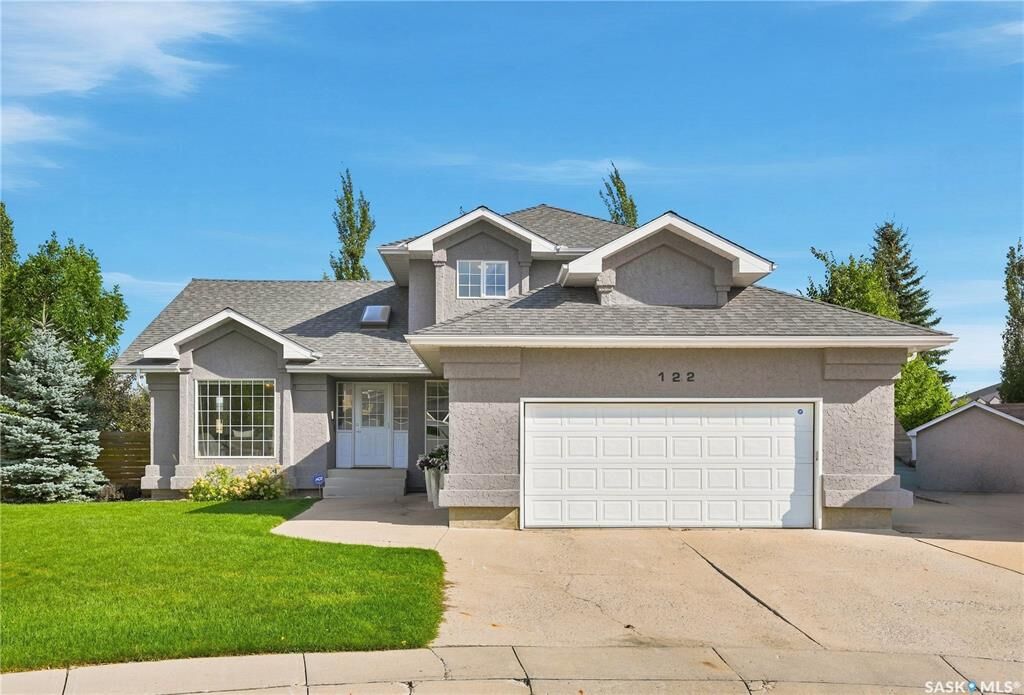 Property Photo:  122 Lavalee Place  SK S7J 5K7 