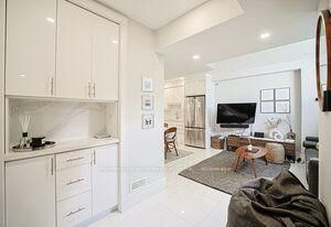 Property Photo:  263 East Avenue Bsmt  ON M1C 2W2 