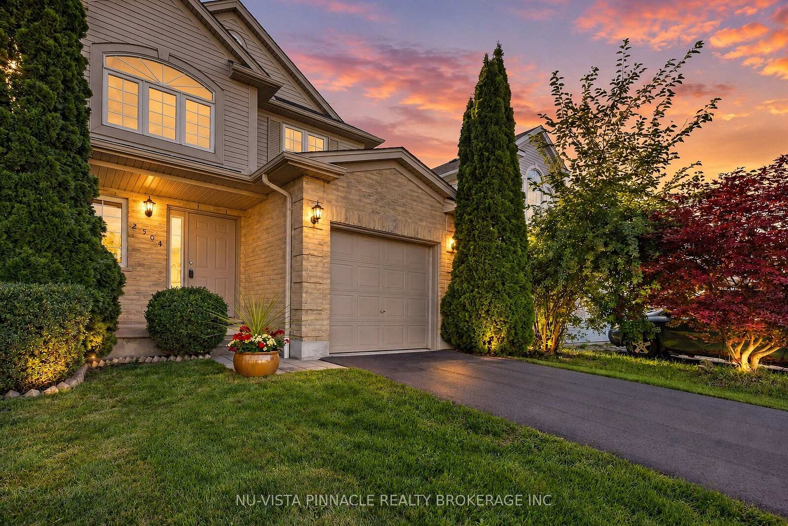 Property Photo:  2504 Meadowgate Boulevard  ON N6M 1L8 
