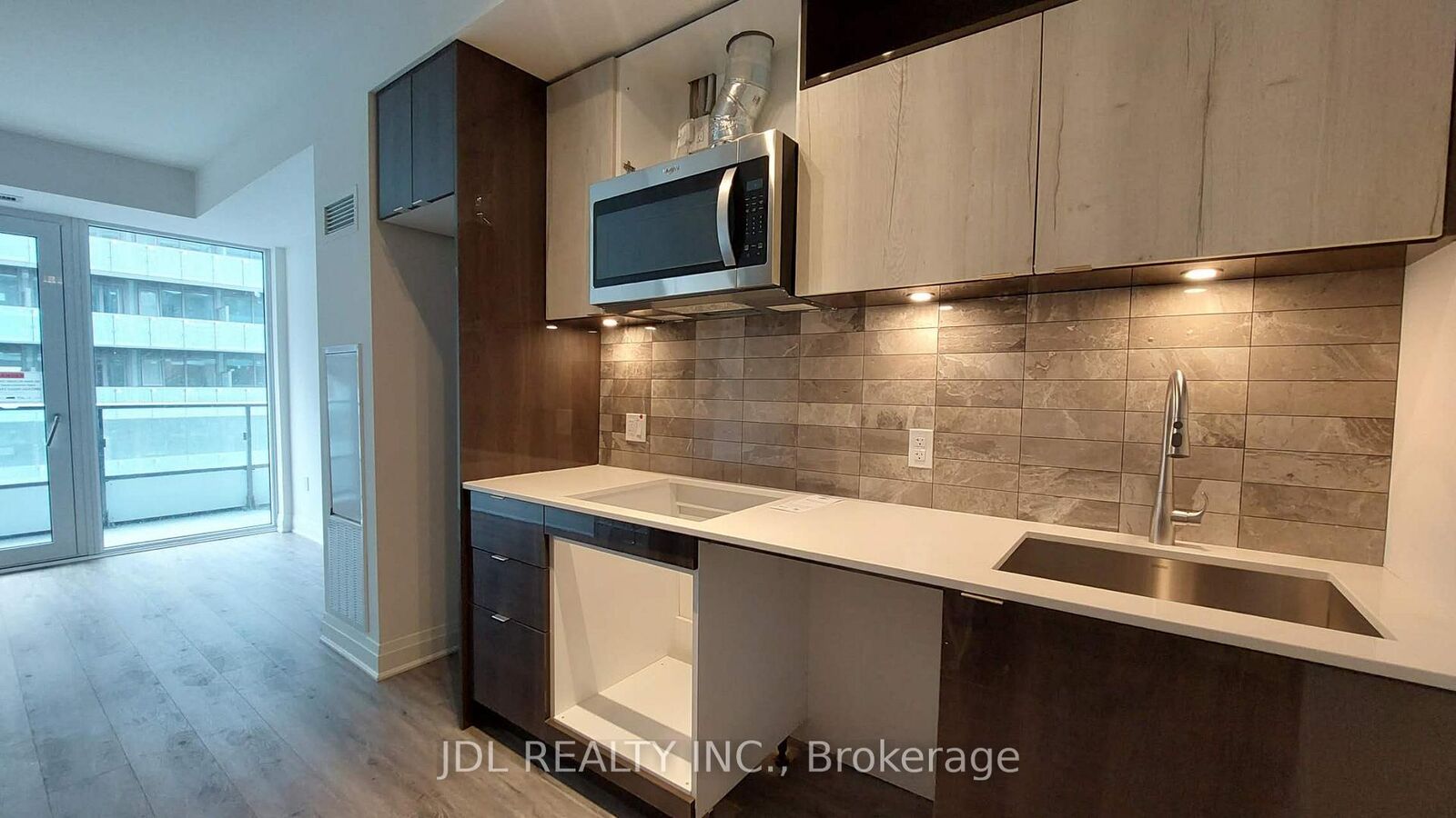 Property Photo:  70 Princess Street 2712 E  ON M5A 0X6 
