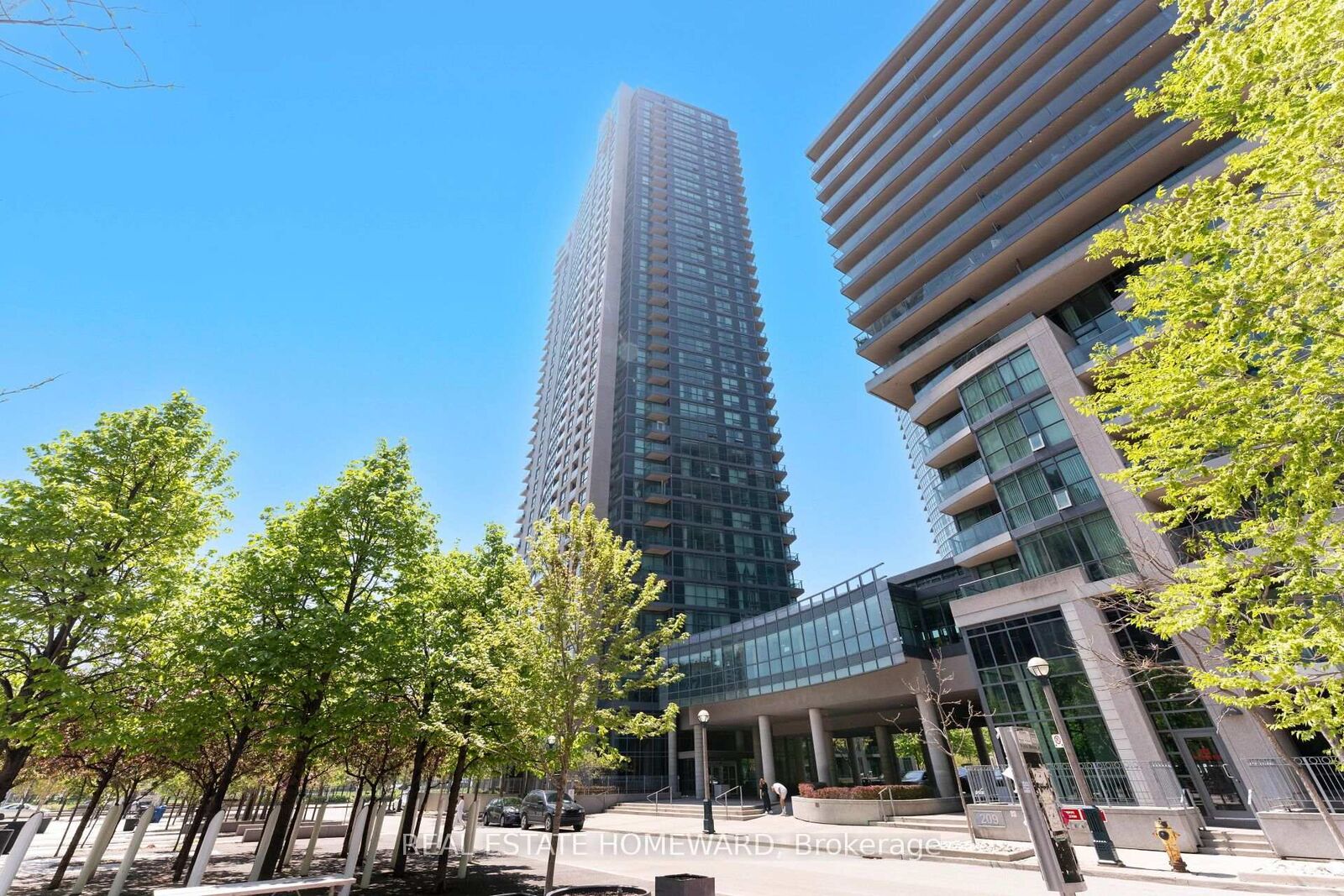 Property Photo:  215 Fort York Boulevard 2607  ON M5V 4A2 