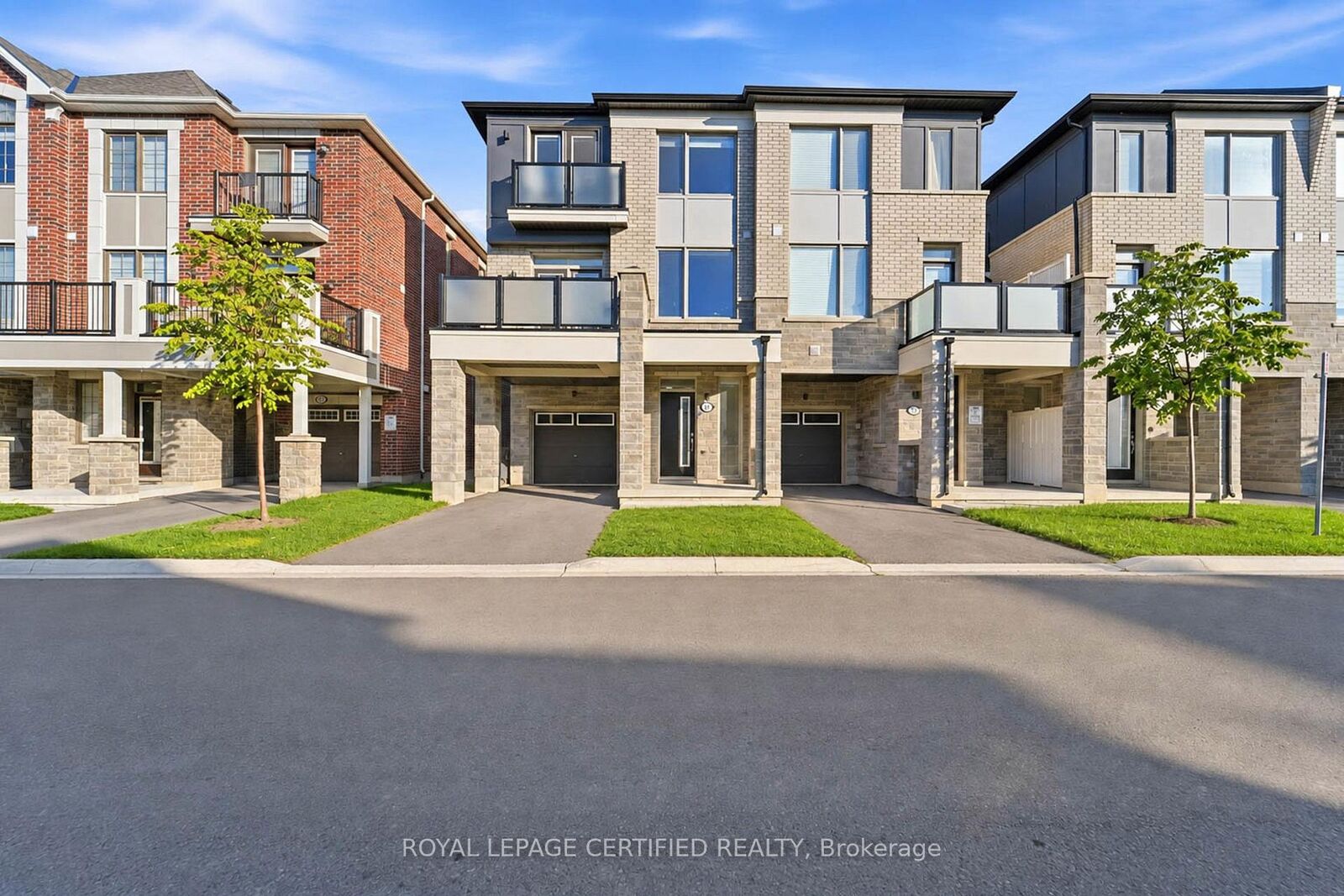 Property Photo:  57 Keppel Circle  ON L7A 5K9 