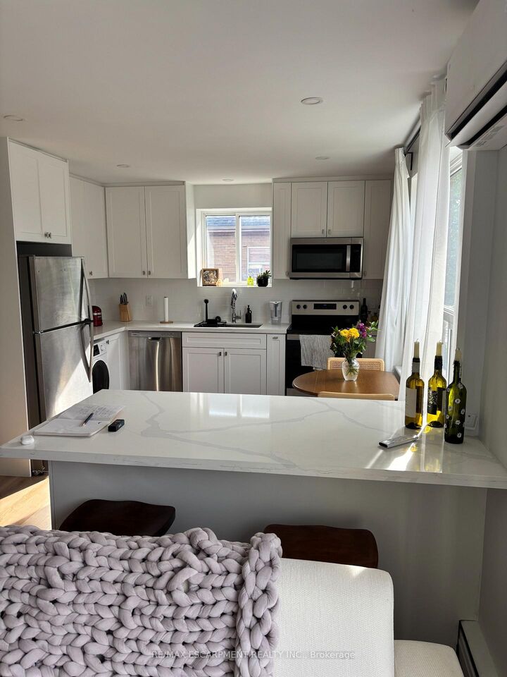 Property Photo: 2160 Ghent Avenue 4 ON L7R 1Y5