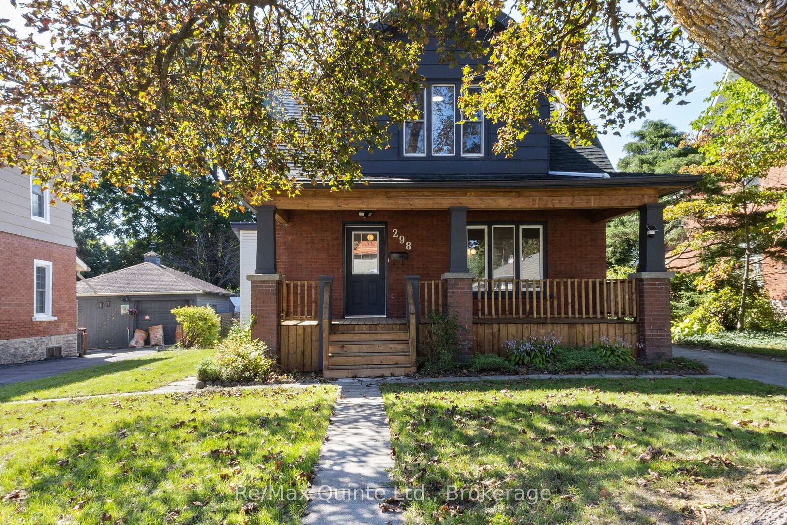 Property Photo:  298 Bleecker Avenue  ON K8N 3V4 