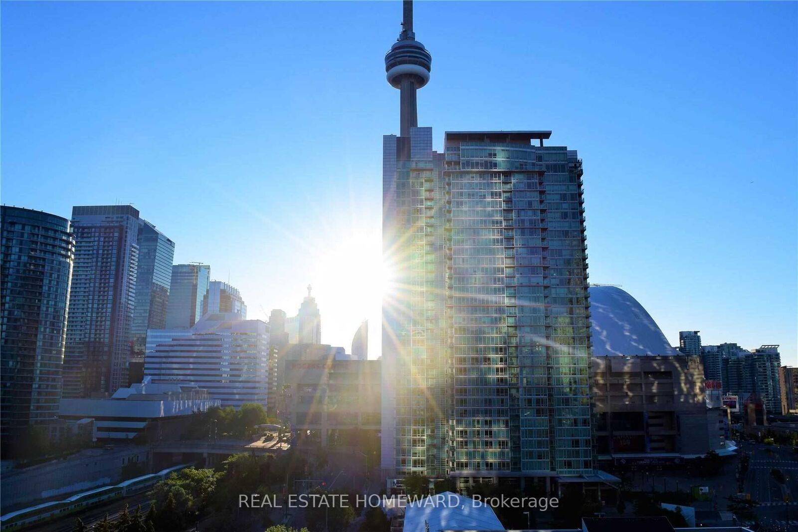 Property Photo:  4K Spadina Avenue 908  ON M5V 3Y9 