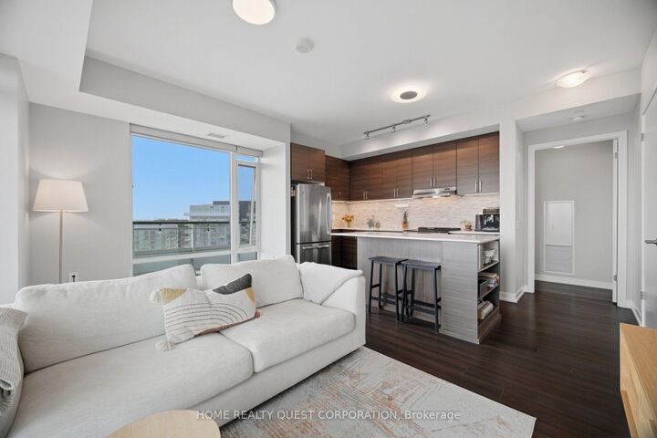 Property Photo: 2560 Eglinton Avenue W 2205 ON L5M 0Y3