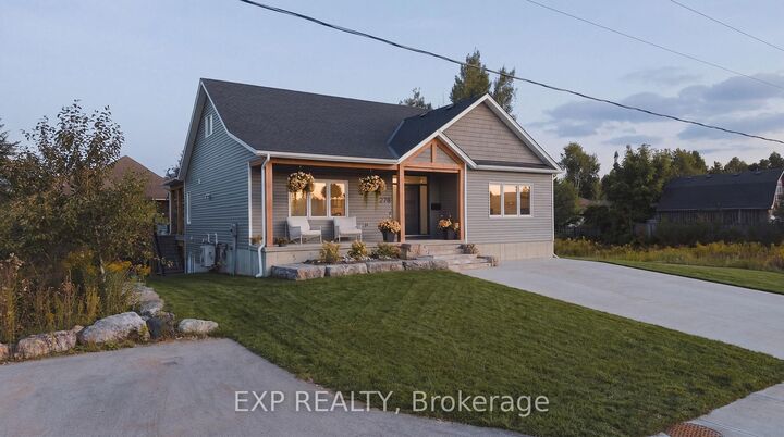 Property Photo:  278 Grosvenor Street S Main Level  ON N0H 2L0 