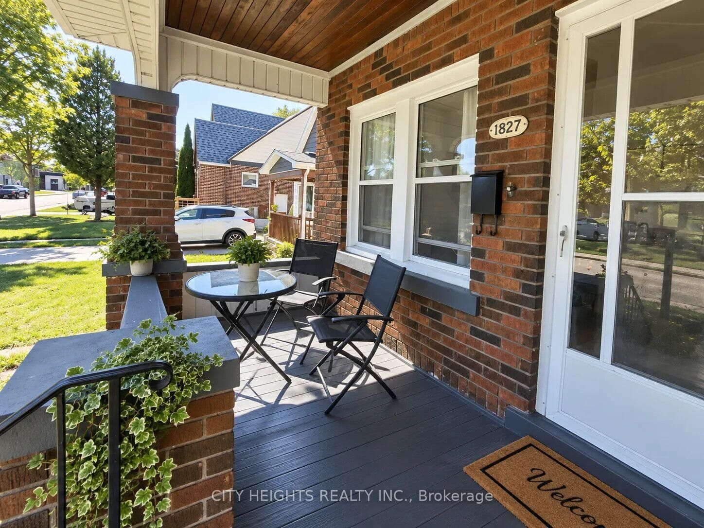 Property Photo:  1827 Moy Avenue  ON N8W 2M3 