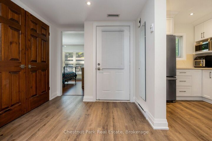 Property Photo:  774 Johnston Park Avenue  ON L9Y 5C7 
