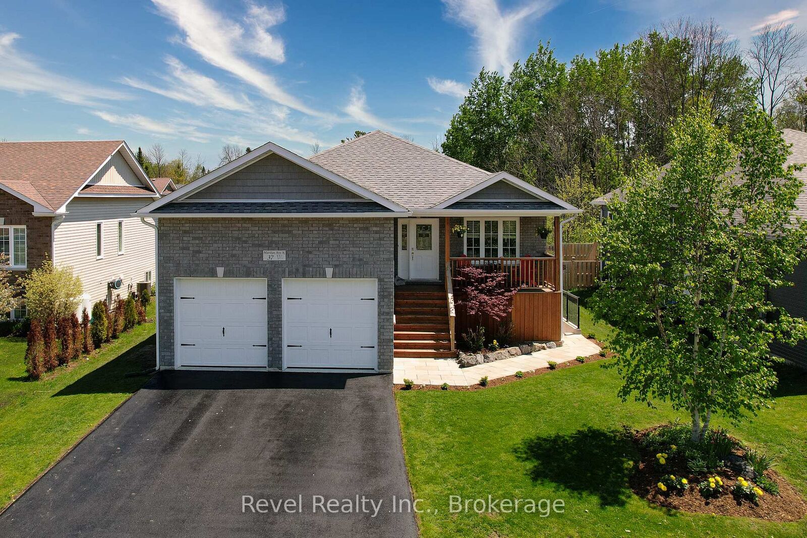 Property Photo: 37 Marilyn Avenue N ON L9Z 2Y5