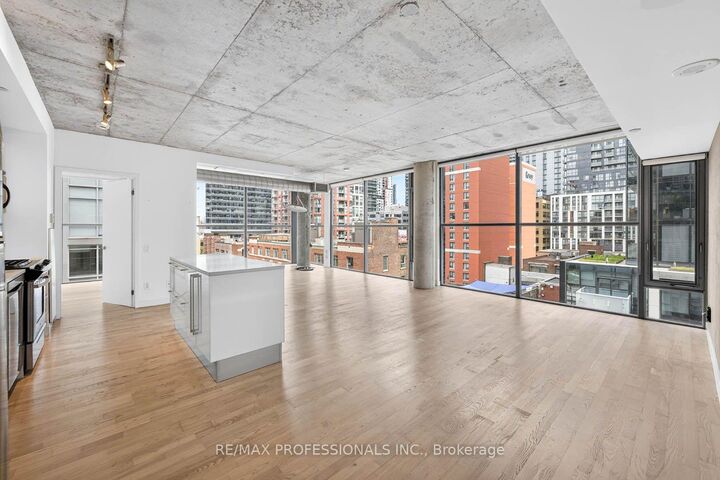 Property Photo:  25 Oxley Street 907  ON M5V 2J5 