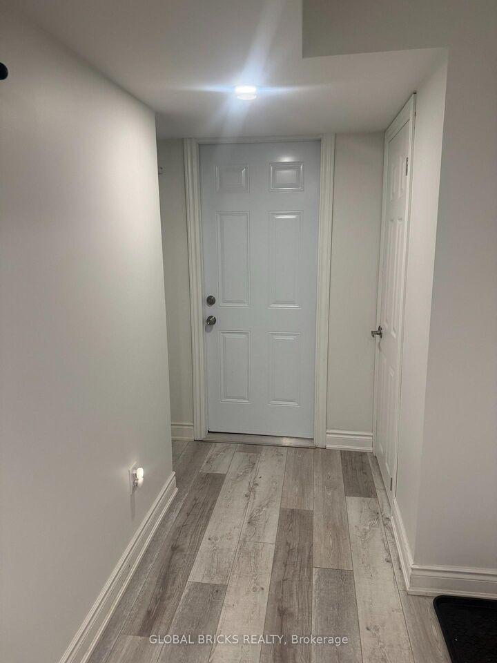 Property Photo:  384 Michener Place S  ON L9T 8P7 