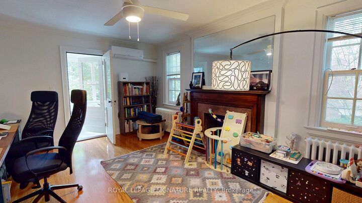 Property Photo:  63 Braemore Gardens Main  ON M6G 2C7 