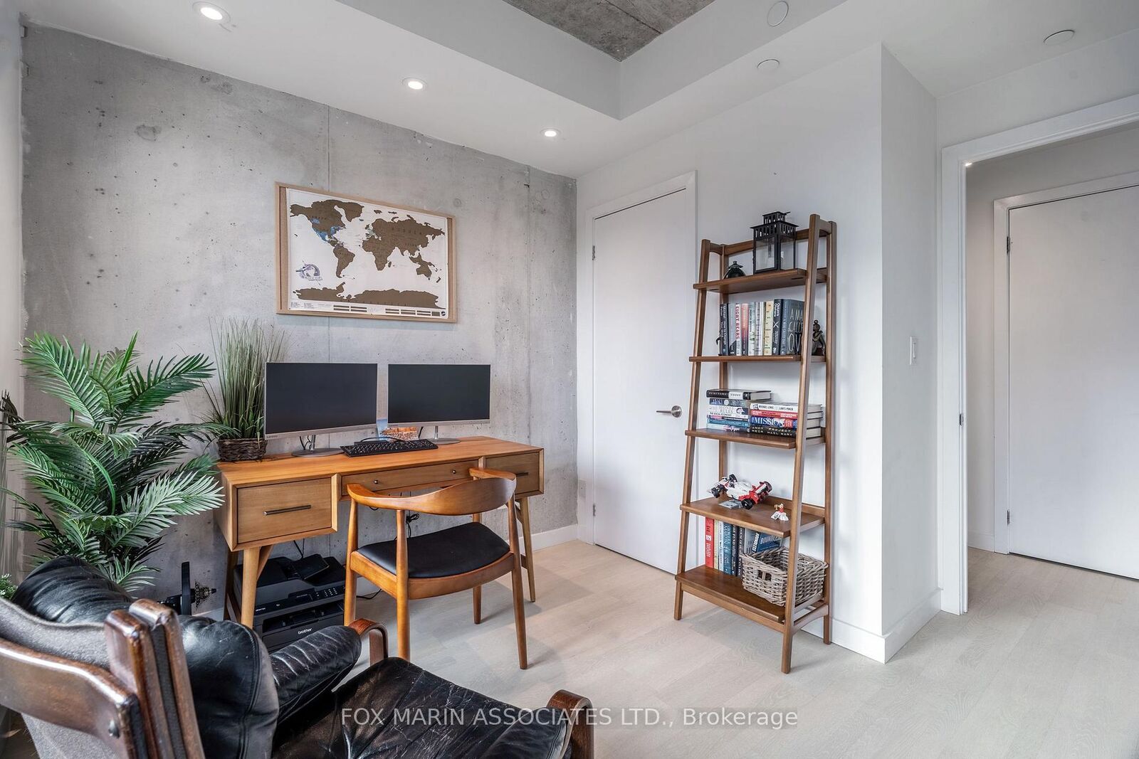 Property Photo:  246 Logan Avenue 420  ON M4M 1J2 