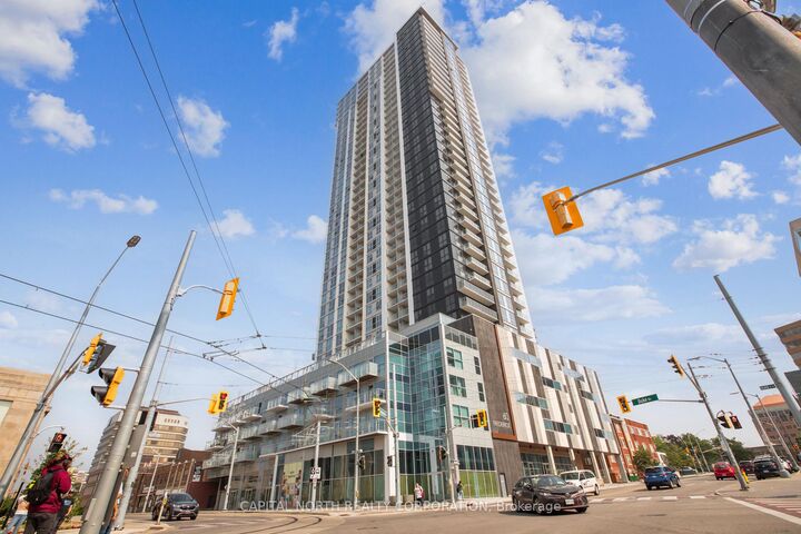 Property Photo:  60 Frederick Street 3713  ON N2H 0C7 