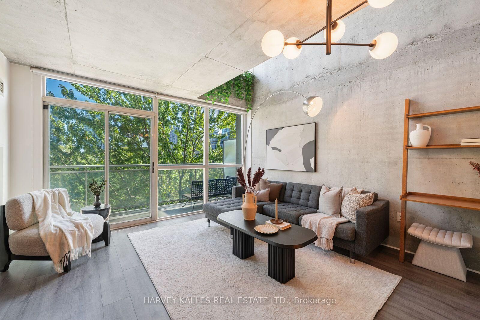Property Photo:  954 King Street W 507  ON M6K 3L9 