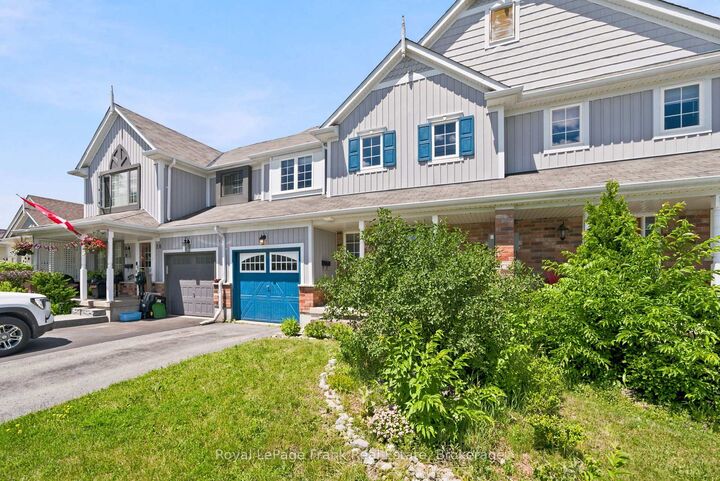 Property Photo:  26 Fallingbrook Crescent  ON K9V 0B3 