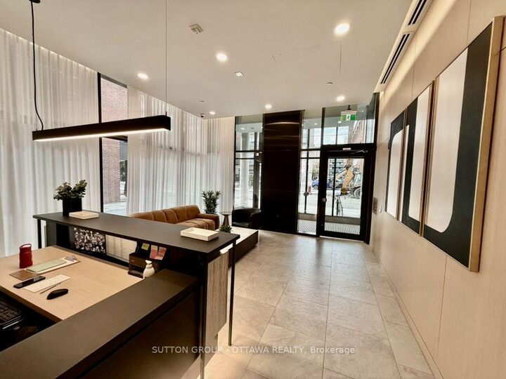 Property Photo:  10 James Street 617  ON K2P 1T2 