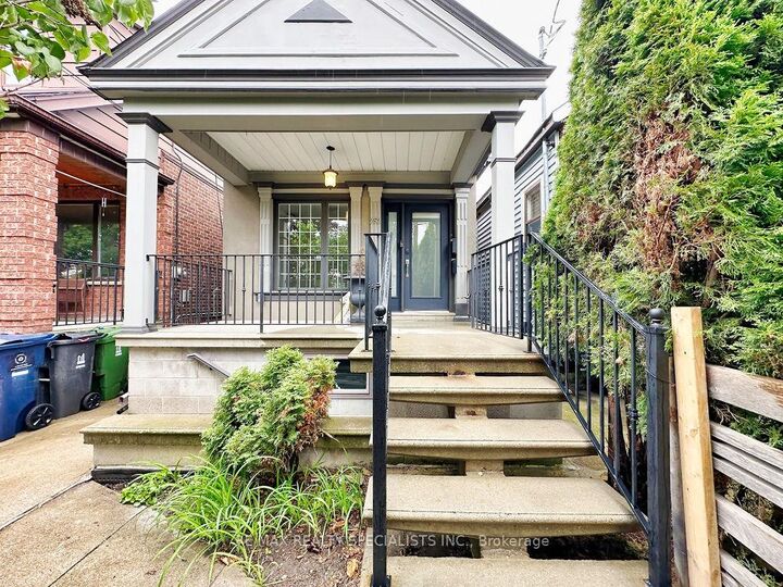 Property Photo:  252 Earlscourt Avenue  ON M6E 4B6 