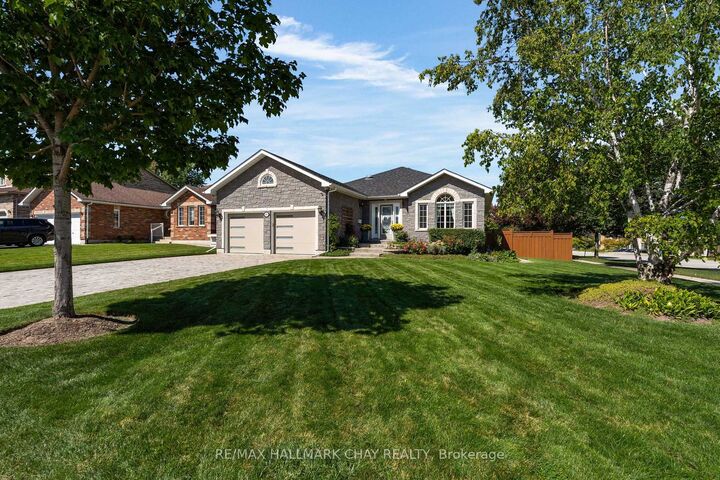 Property Photo:  53 Brookfield Crescent  ON L4N 9R6 