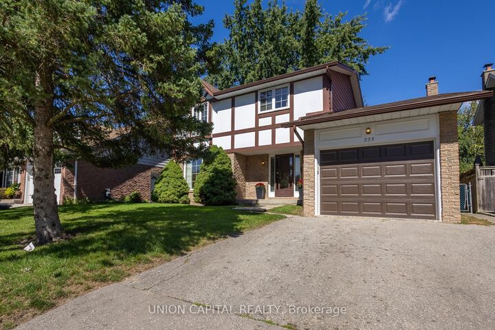 Property Photo:  223 Centre Street W  ON L4C 3P9 