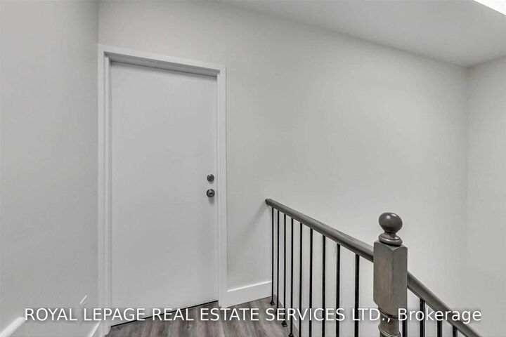 Property Photo: 235 Davenport Road A ON M5R 2H6
