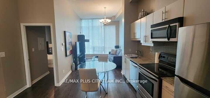 Property Photo:  18 Harbour Street 201  ON M5J 2Z6 