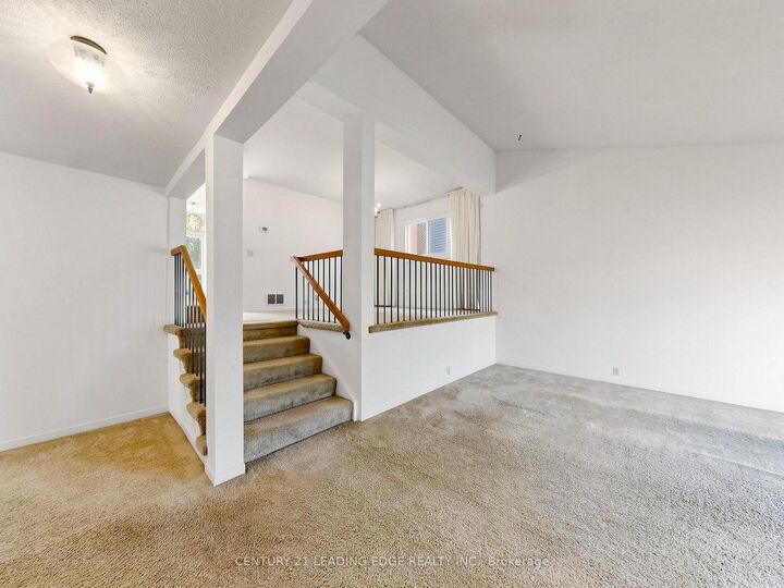 Property Photo:  63 Mansfield Street  ON L6S 2X9 