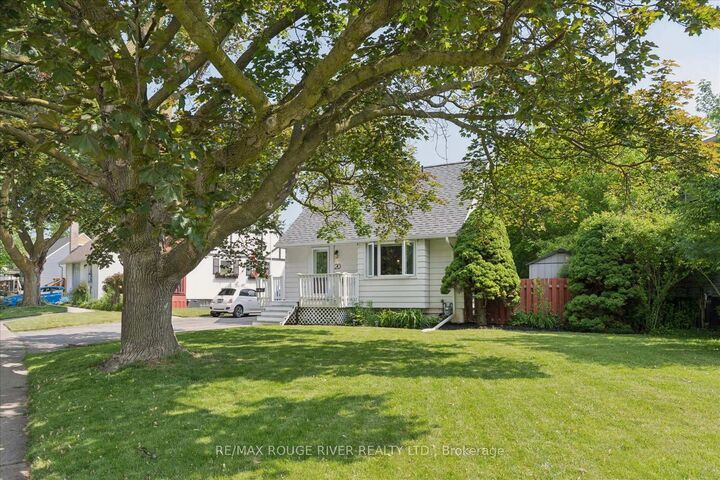Property Photo:  20 Burcher Road  ON L1S 2P1 