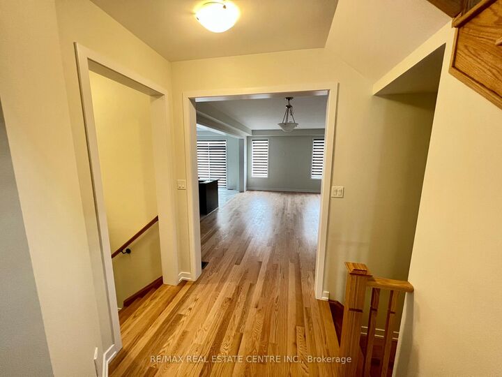 Property Photo:  156 Lumb Drive  ON N1T 0E7 