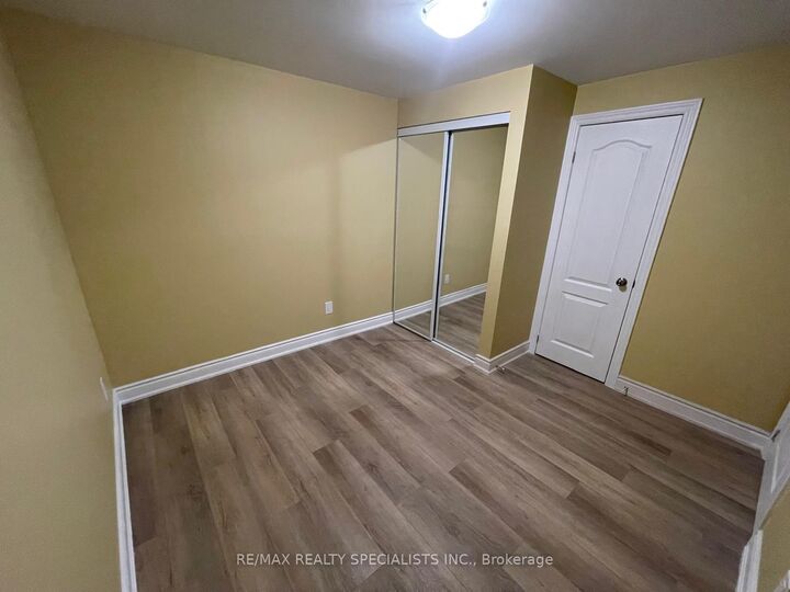 Property Photo:  4549 Longmoor Road Bsmnt  ON L5M 4H7 
