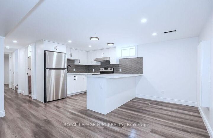 Property Photo:  125 Meredith Drive Lower  ON L2M 6C5 
