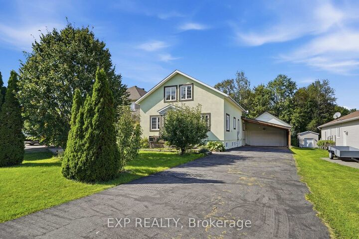 Property Photo:  35 Brisson Street  ON K0A 2M0 