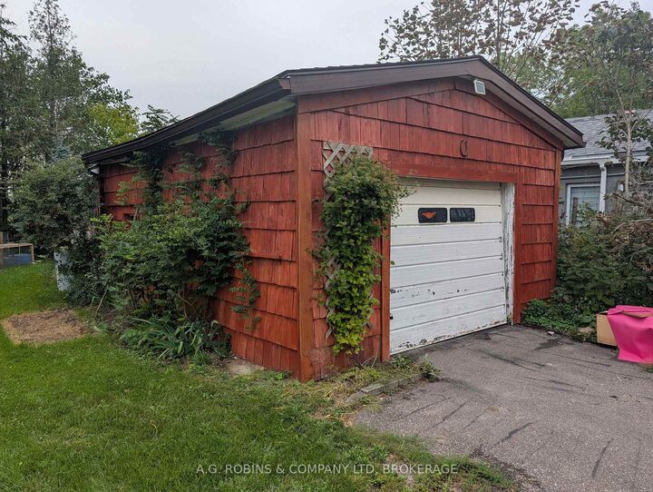 Property Photo:  12040 Lakeshore Road  ON L0S 1V0 