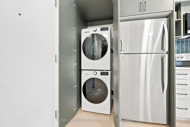 Property Photo:  325 James Street S 310  ON L8P 3B7 
