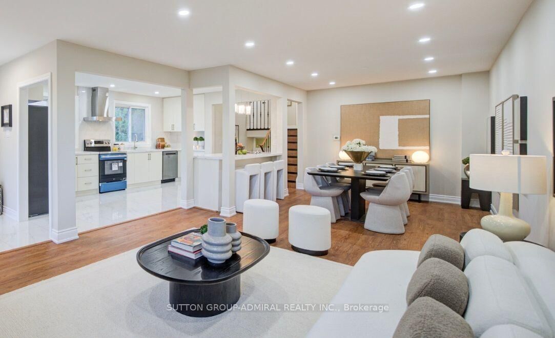Property Photo:  78 Clayhall Crescent  ON M3J 1W6 